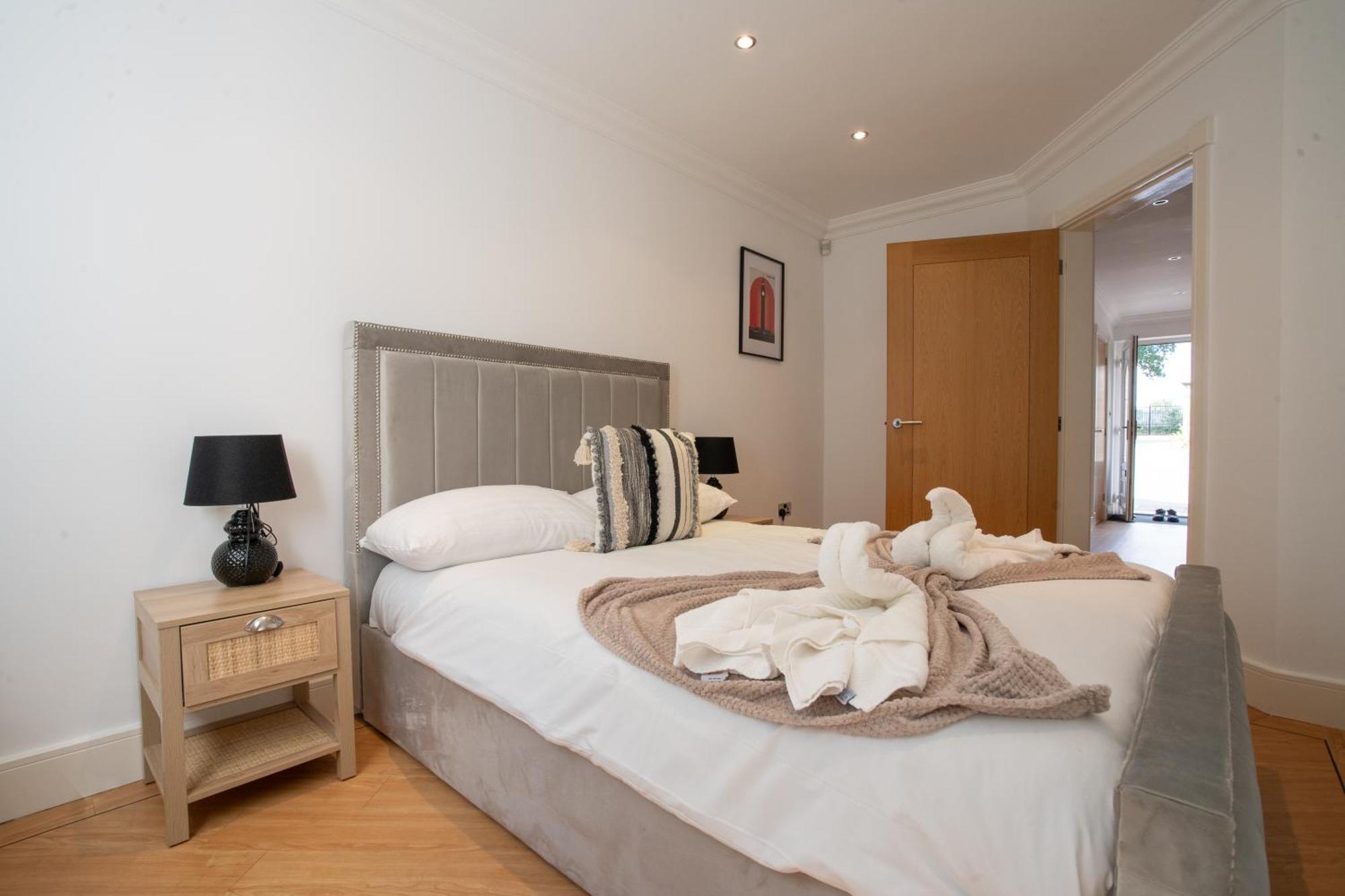 Villa Emirates House, Luxe 5 Bed, With King Sized Beds, Next To Aiport & Nec, Jlr 5 Mins à Marston Green Extérieur photo