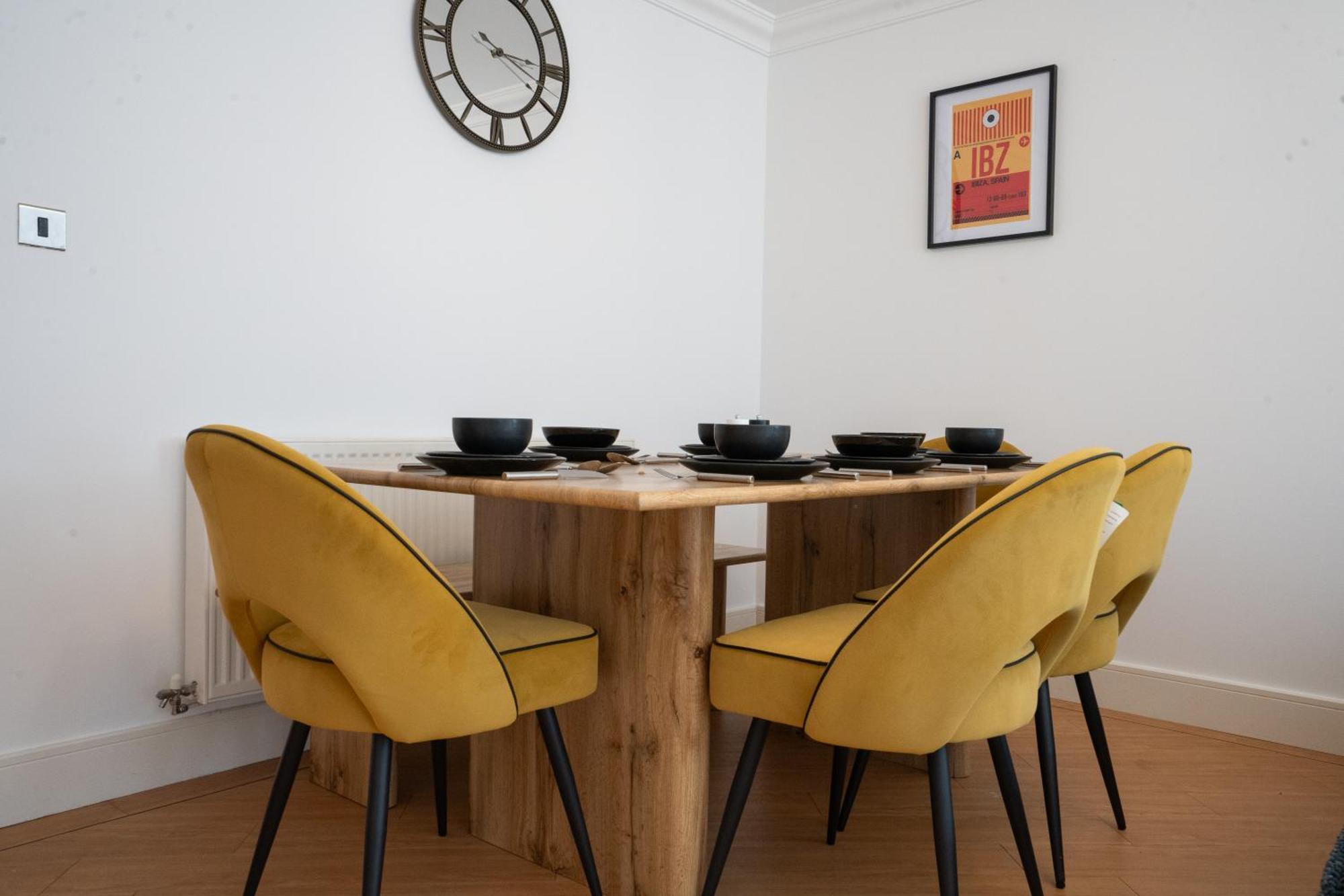 Villa Emirates House, Luxe 5 Bed, With King Sized Beds, Next To Aiport & Nec, Jlr 5 Mins à Marston Green Extérieur photo