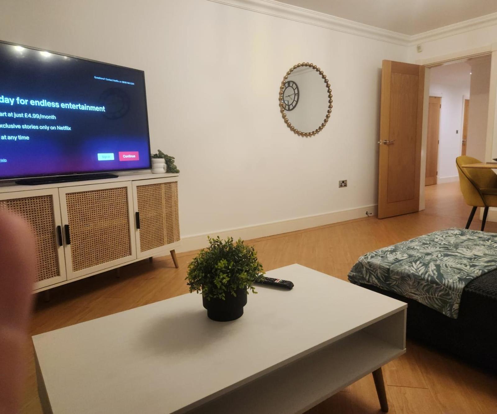 Villa Emirates House, Luxe 5 Bed, With King Sized Beds, Next To Aiport & Nec, Jlr 5 Mins à Marston Green Extérieur photo