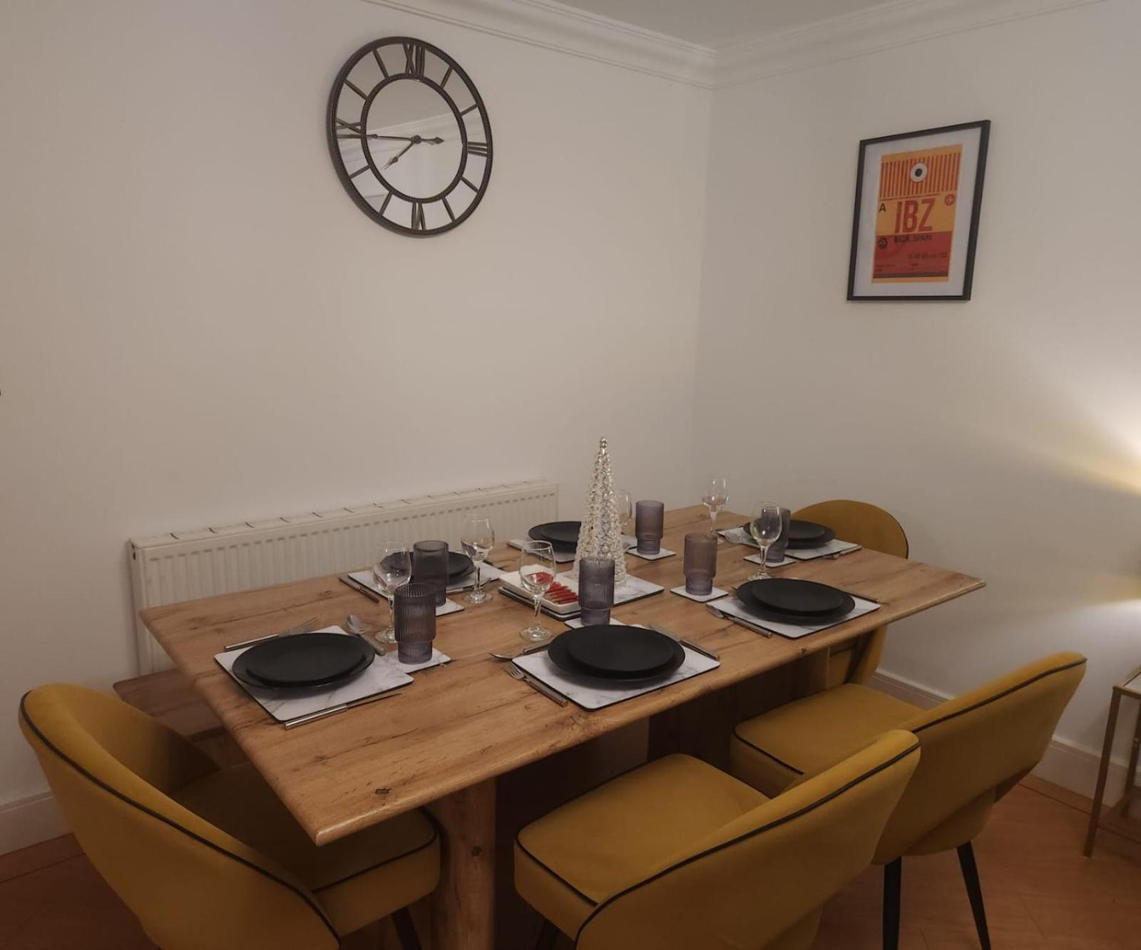 Villa Emirates House, Luxe 5 Bed, With King Sized Beds, Next To Aiport & Nec, Jlr 5 Mins à Marston Green Extérieur photo